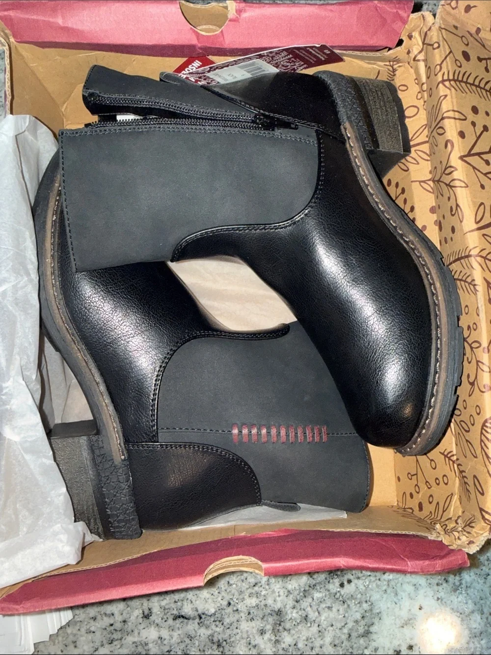 Muk Luks Black Slip-On Chelsea Boots